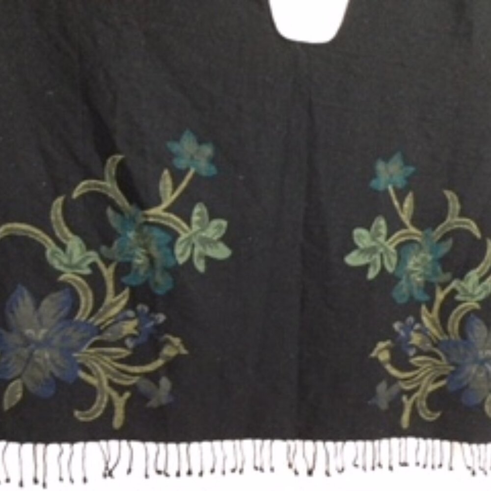 SET of 2 - Shawl and Kimono - Picture 3 of 12